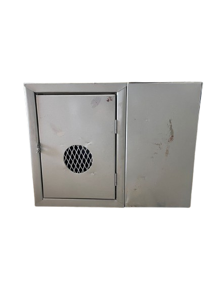 CAJON DE LUZ 220 1TAPA HIERRO UNID S/M